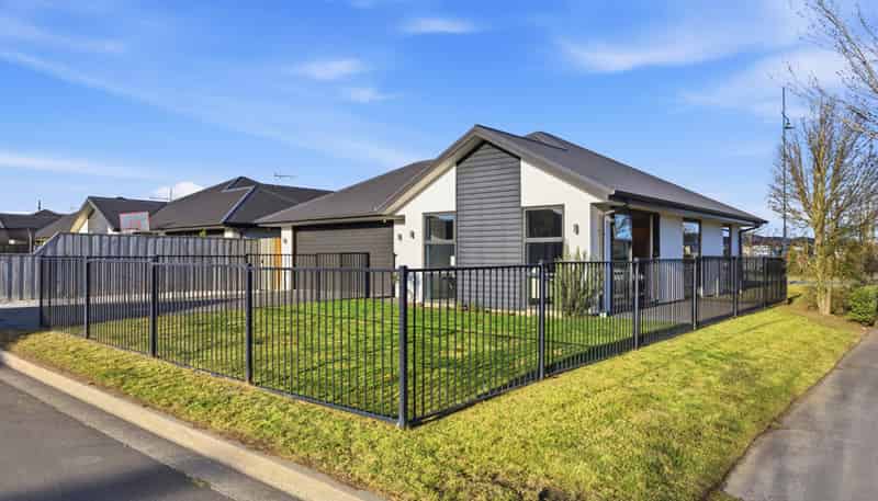 135 Infinity Drive, Pegasus
