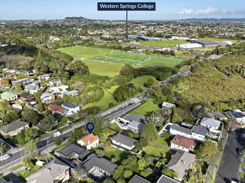15 Meola Road, Westmere