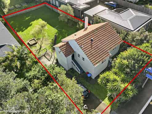 15 Meola Road, Westmere