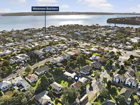 15 Meola Road, Westmere