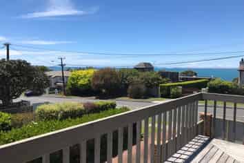 150A  Beach Road, Campbells Bay