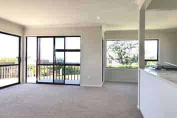 150A  Beach Road, Campbells Bay