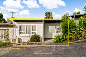 2/86 Divich  Avenue, Te Atatu South