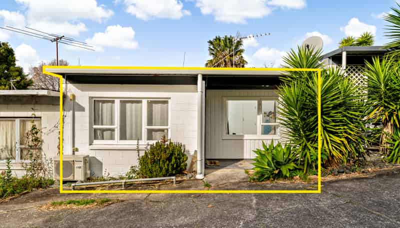2/86 Divich  Avenue, Te Atatu South