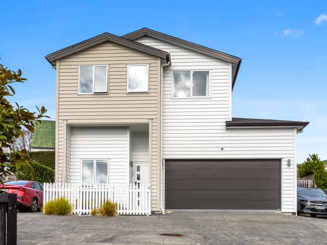 31B Weatherly Road, Torbay