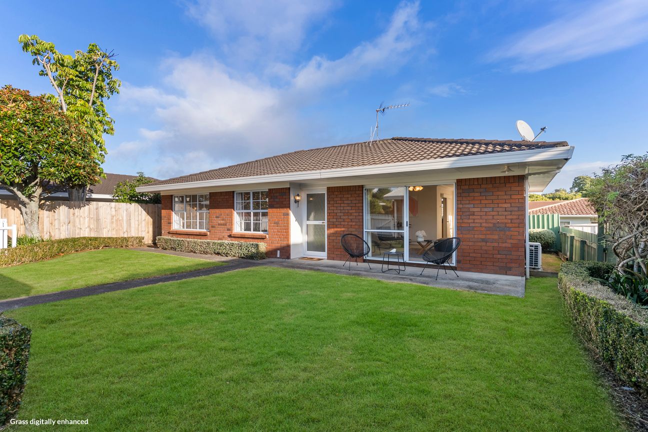 SINGLE-LEVEL LIVING, WALK TO CORNWALL PARK! – pohled 2