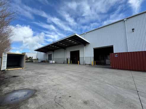 A-Grade Warehouse Available for Sublease