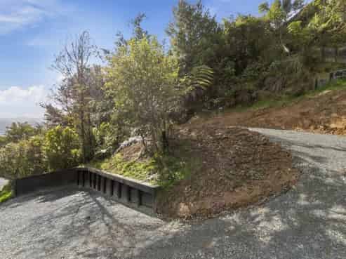 8 Haven Grove, Naenae