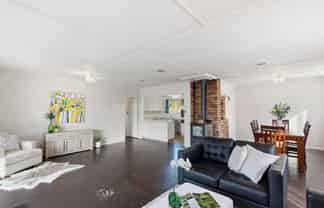 1B Westbourne Avenue, Pomare