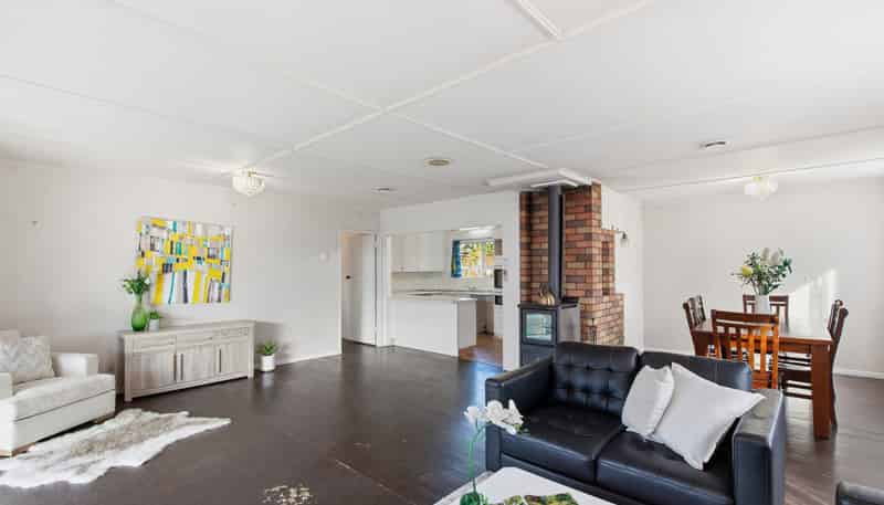 1B Westbourne Avenue, Pomare