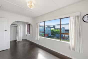 1B Westbourne Avenue, Pomare