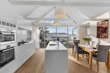 335 Highcliff Road, HIGHCLIFF