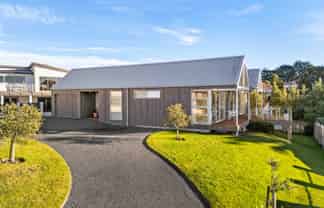 335 Highcliff Road, HIGHCLIFF