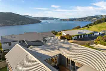335 Highcliff Road, HIGHCLIFF