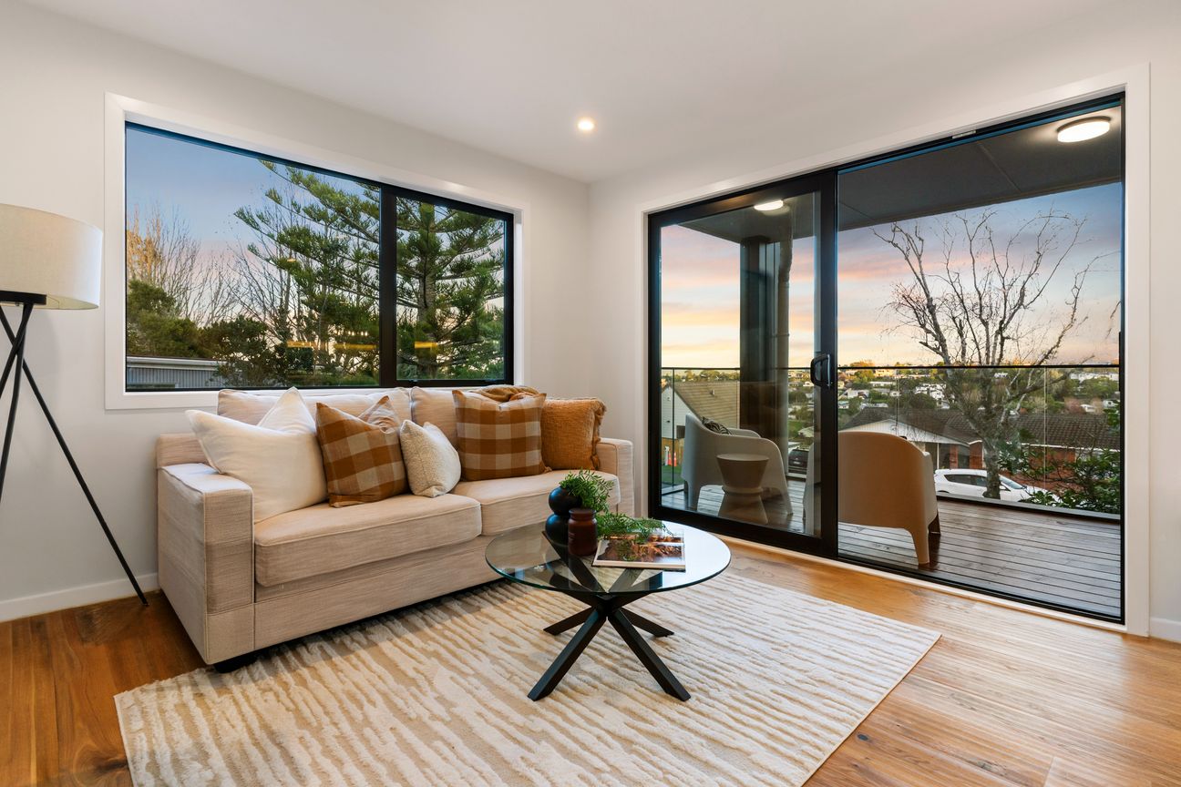 LOW-MAINTENANCE LUXURY. MODERN FAMILY LIVING. - Aanzicht 5