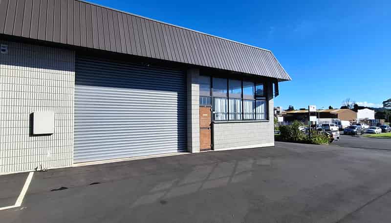 2/10 Mihini Road, Henderson
