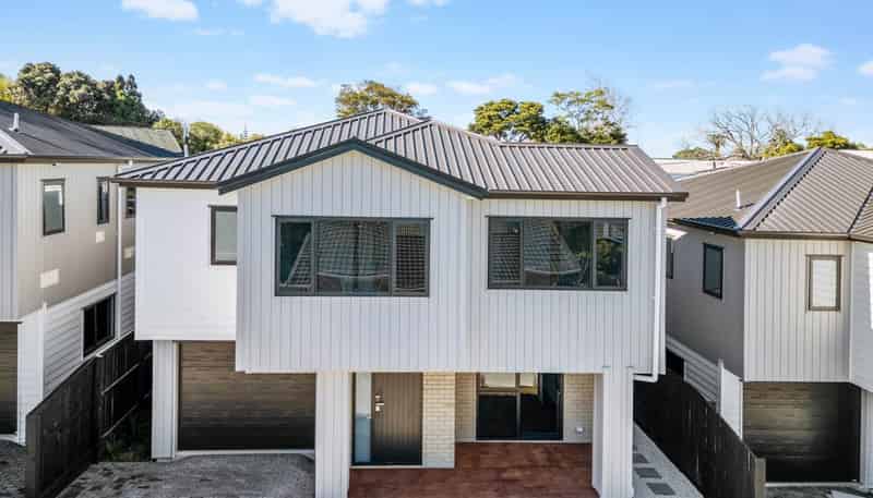 2/142 Great South Road, Manurewa