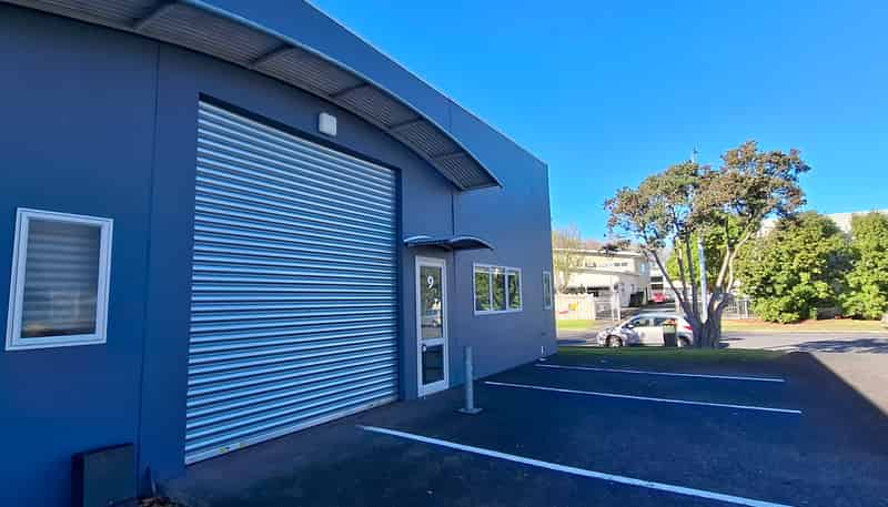 9/3 Brick Street, Henderson