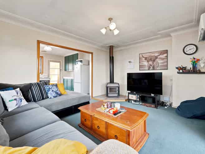 16 Stirling Crescent, Mosgiel