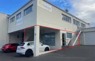 North Dunedin Storage/Studio with parking