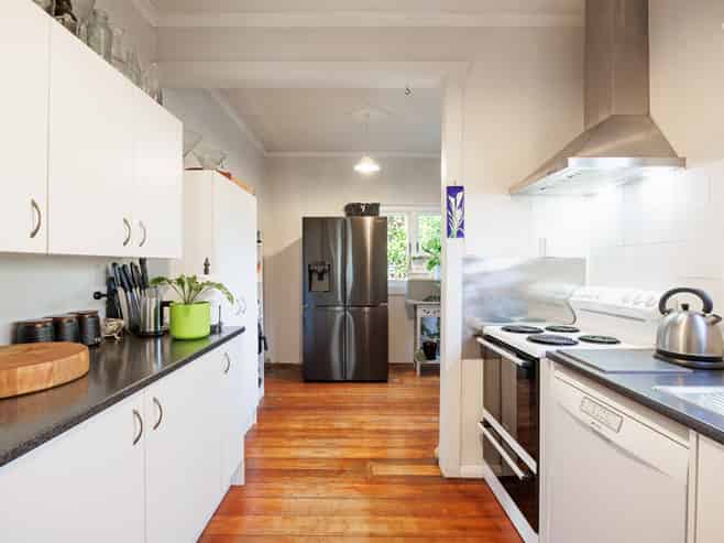 601 Maddison Street, Akina