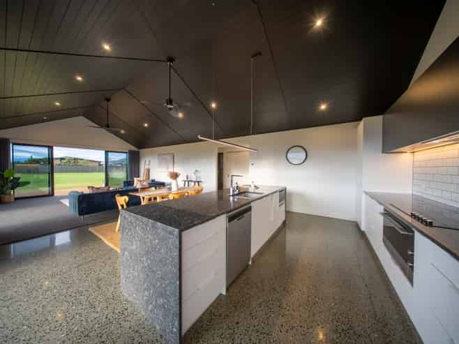 60 Takitimu Avenue, Te Anau