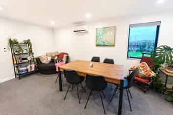 26 Oakdale Grove, Richmond