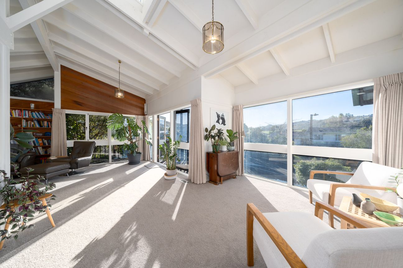 Four Bedroom Family Home in Churton Park – pohled 4