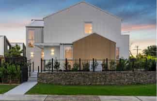 10/2 Albatross Road, Red Beach