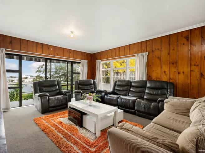 15 Matatea Avenue, Pukekohe