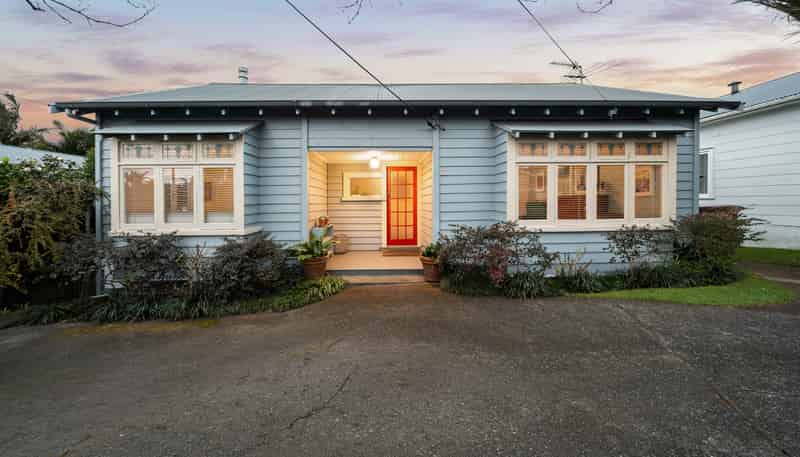 26 Egremont Street, Belmont