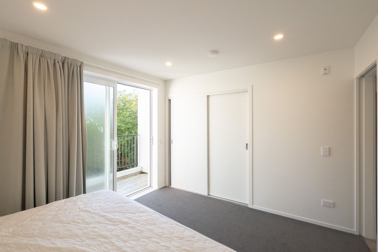 Modern, Furnished Apartment - Mehr