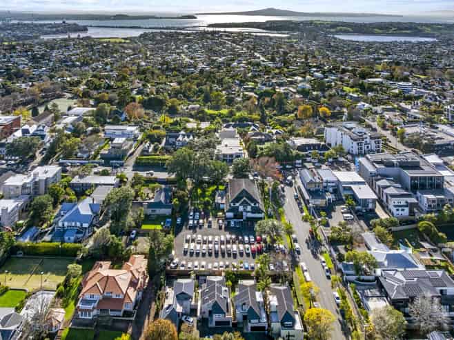 Prime Remuera corner site