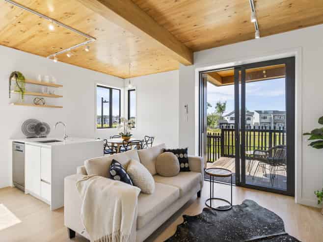 5/40 Waiparaheka Drive, Silverdale