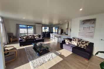 4 Fred Harsant  Cres, Whitianga