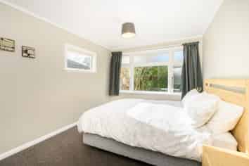 6 Pharazyn Street, Feilding