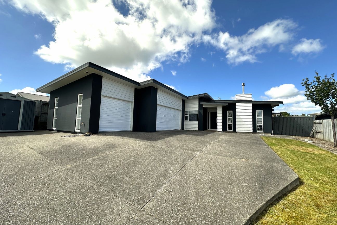 15 Monaco Grove, Fitzherbert - View 5