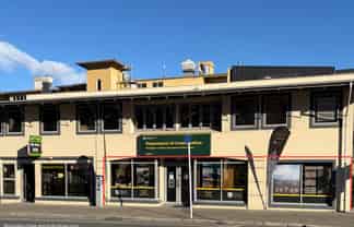 Prime Stanley Street ground floor opportunity
