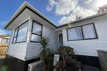 9 Edwin Freeman Place, Ranui
