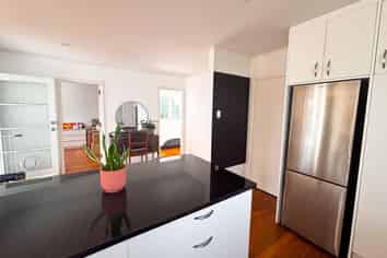 4 Allison Street, Mount Albert