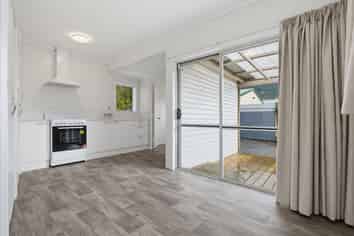 11 Island View Road, Western Heights