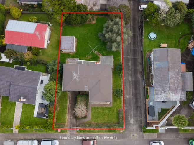 13 Hellyers Street, Birkdale