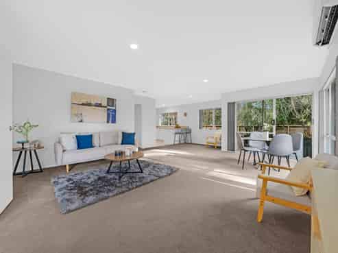 2/105 Carnoustie Drive, Wattle Downs