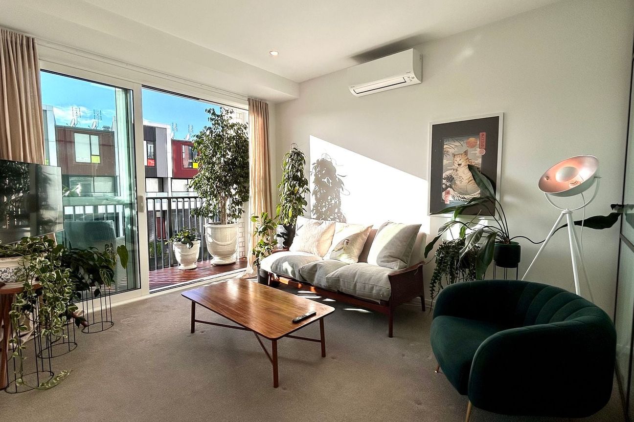 Modern 2BR Apt with Pool & AC! - Vista 2