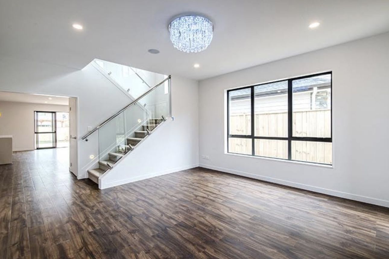 Exceptional 6 Bedroom Family Home with Income-Offset Potential – 21 Timmer Road, Flat Bush - Visning 3