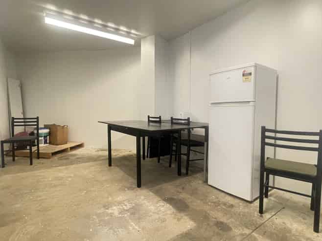 Functional office and warehouse in prime location
