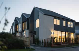 3/16 Tetrarch Place, Totara Vale