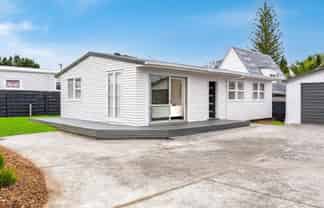 68A Taikata Road, Te Atatu Peninsula