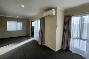 2/22 Ribbonwood Crescent, Goodwood Heights