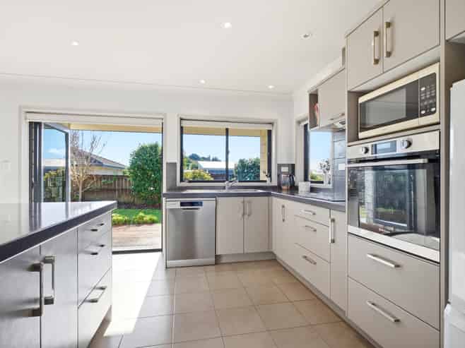 22 Albero Drive, Ohauiti